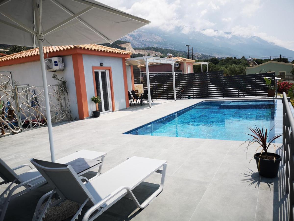 Fiora Villas トラペザキ エクステリア 写真